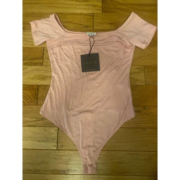 NWT Lelis women's pink ribbed peek a boo off the shoulder bodysuit size small - Picture 1 of 9
